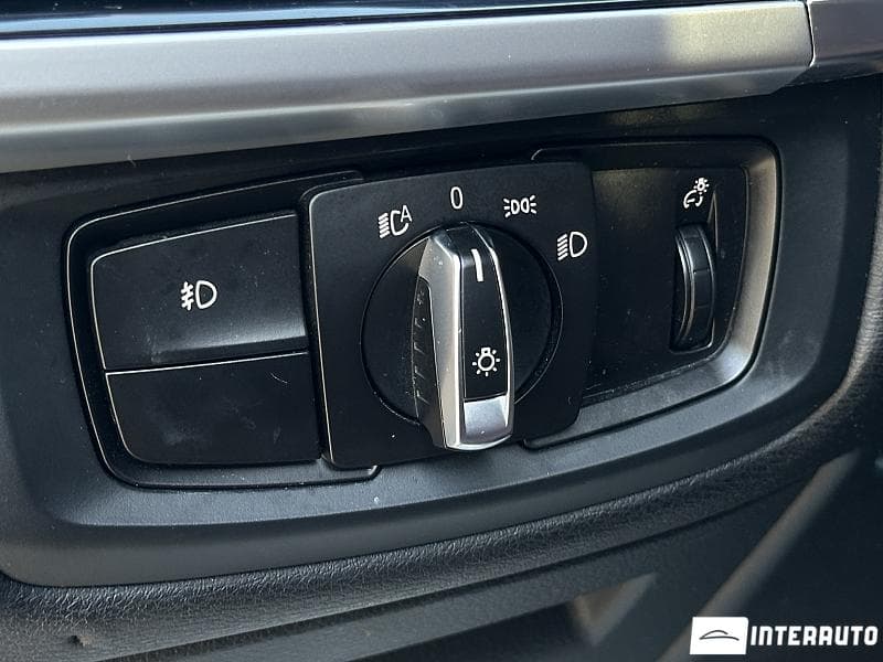 2015 BMW X5 4.0e — Miniatură 21