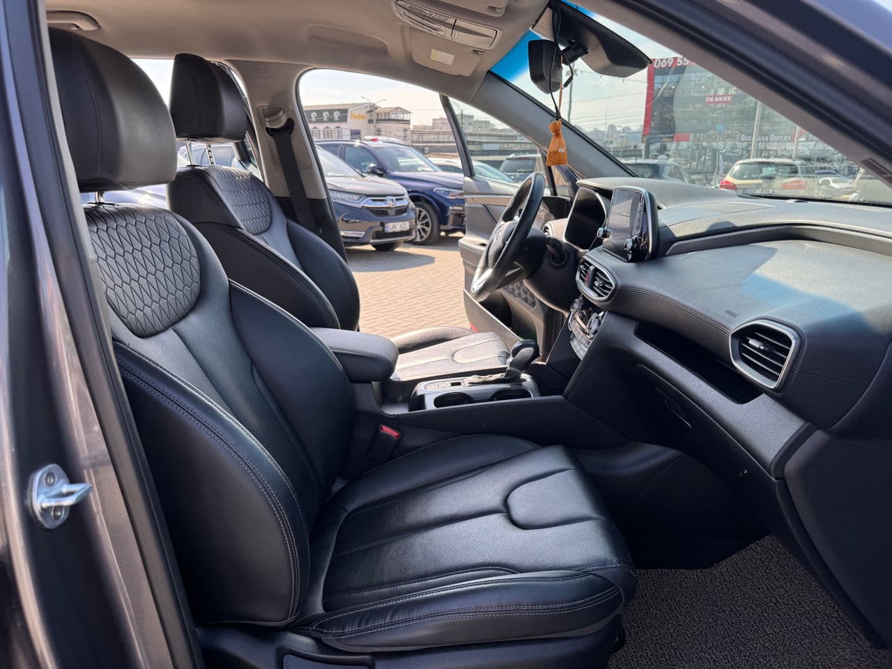 Hyundai Santa Fe 2019 — Миниатюра 14
