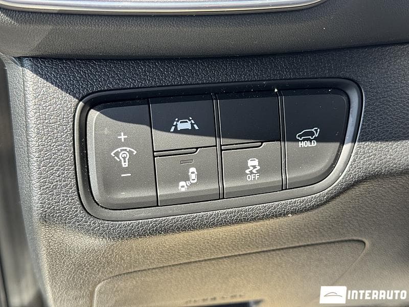 Hyundai Santa Fe 2019 — Миниатюра 16