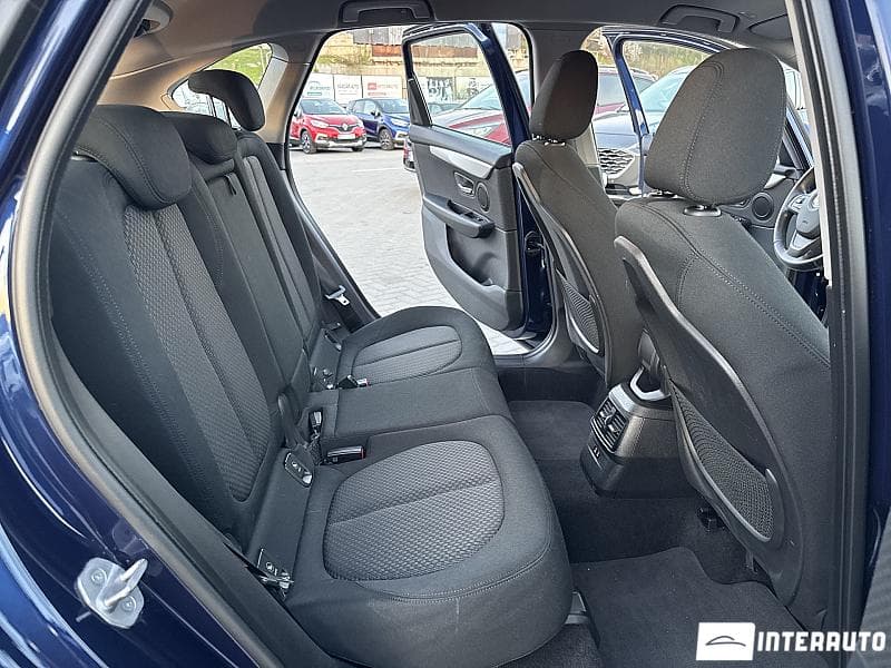 BMW 216d 2020 — Миниатюра 15