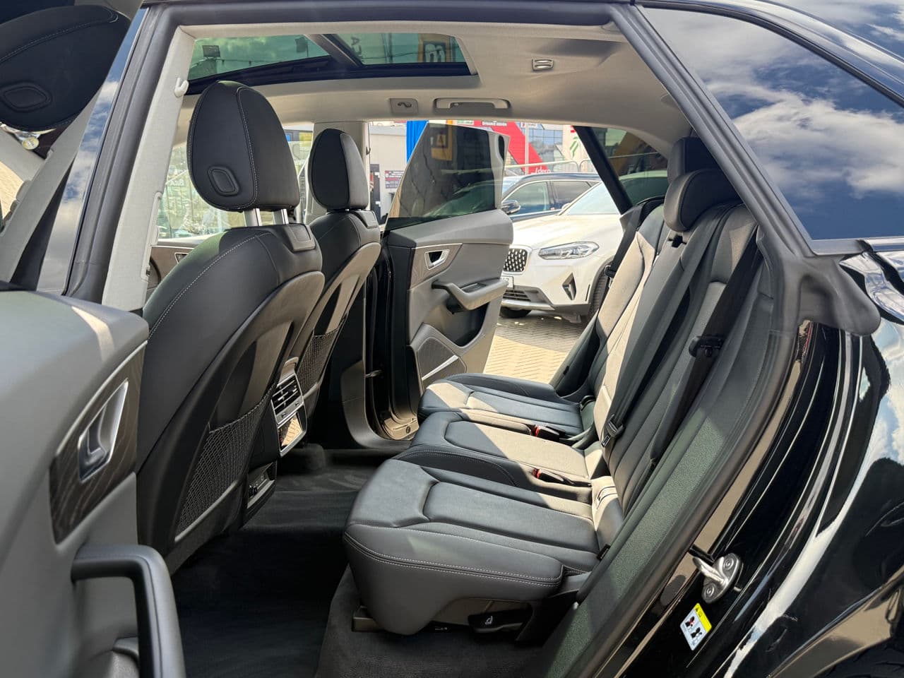 Audi Q8 2022 — Миниатюра 13