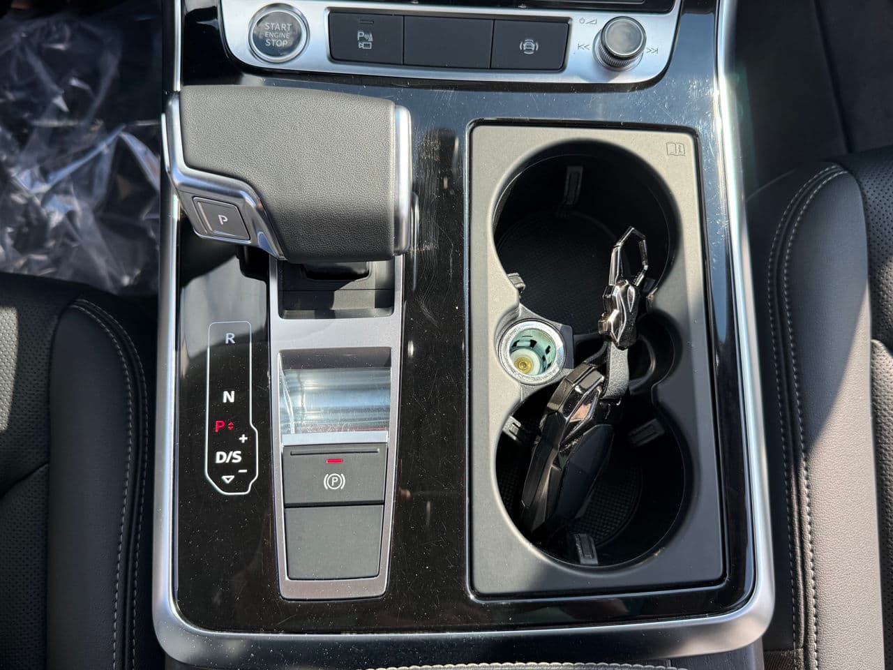 Audi Q8 2022 — Миниатюра 12