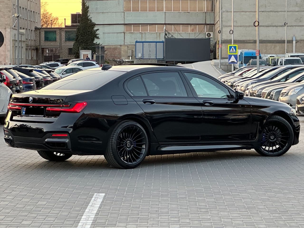 BMW 740 2019 — Миниатюра 4