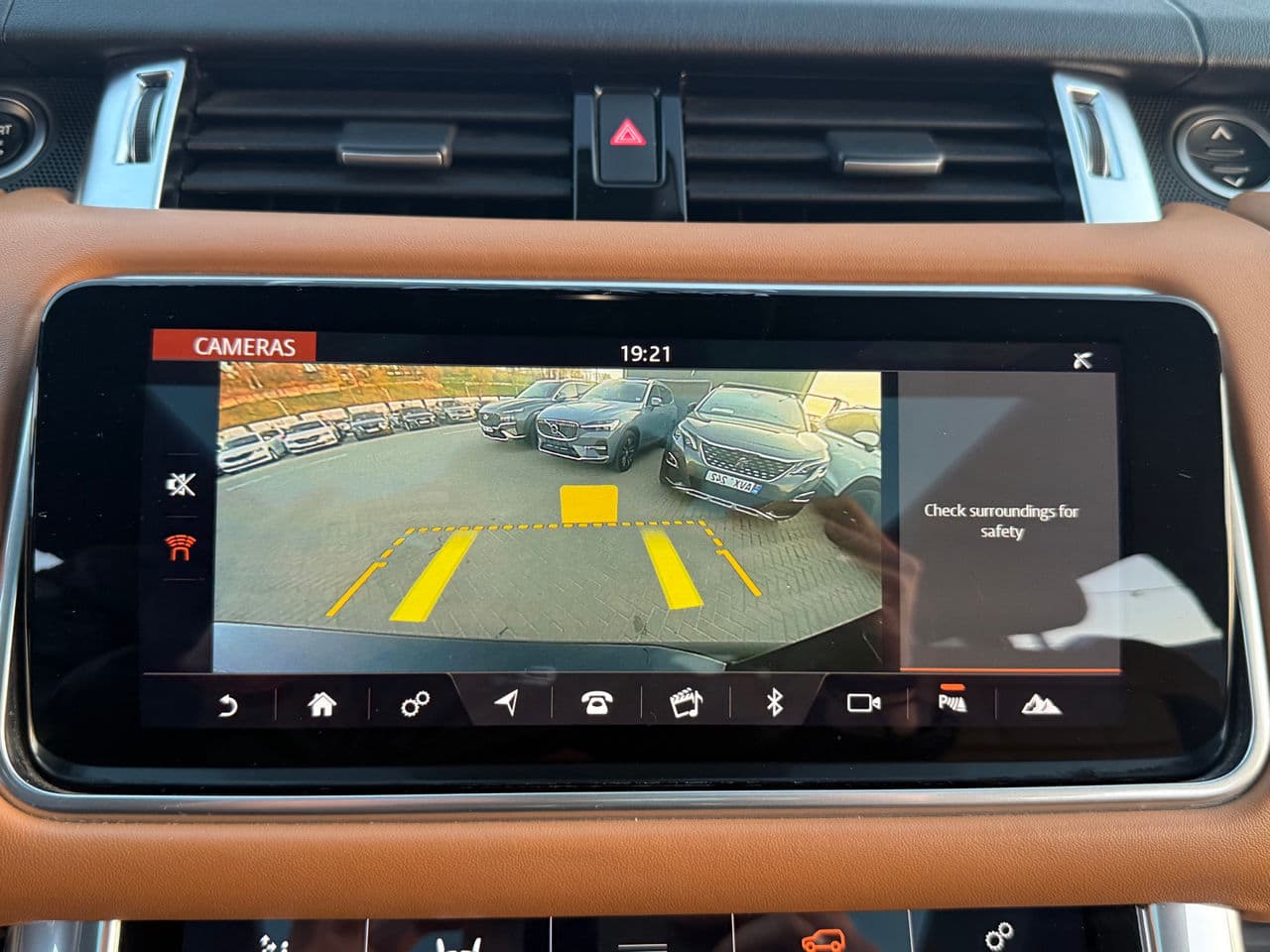 Land Rover Range Rover Sport 2018 — Миниатюра 12