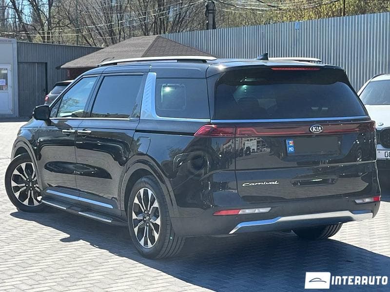 2021 Kia Carnival — Miniatură 4