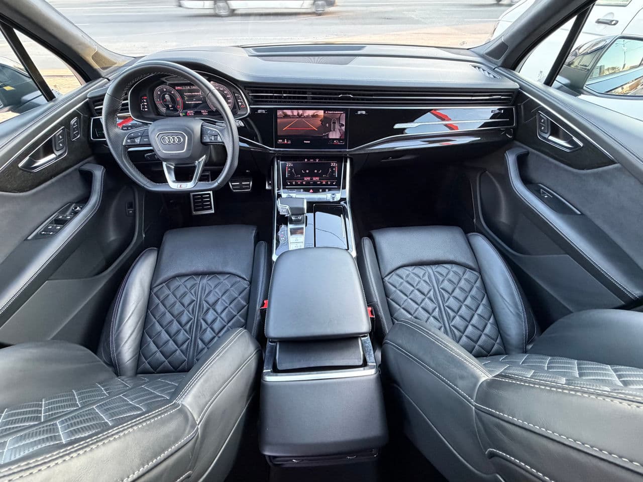 Audi Q7 2023 — Миниатюра 10