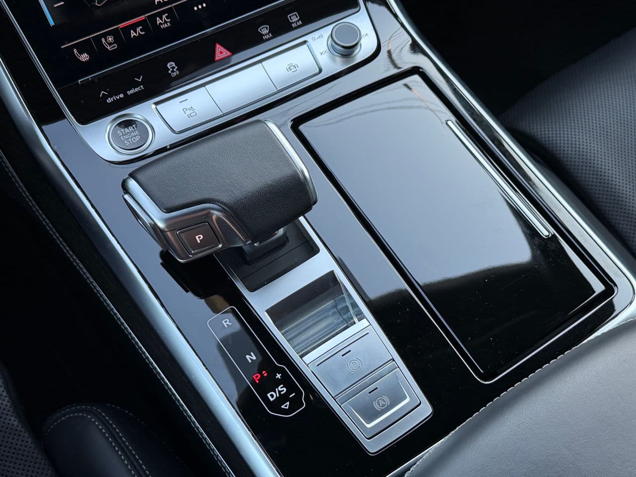 Audi Q7 2023 — Миниатюра 18