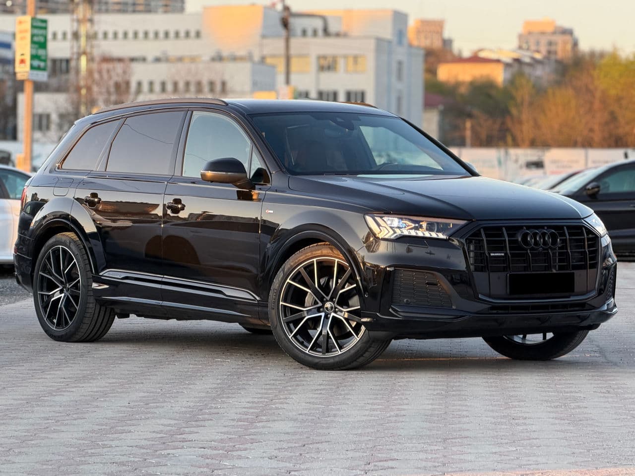 Audi Q7 2023 — Миниатюра 4