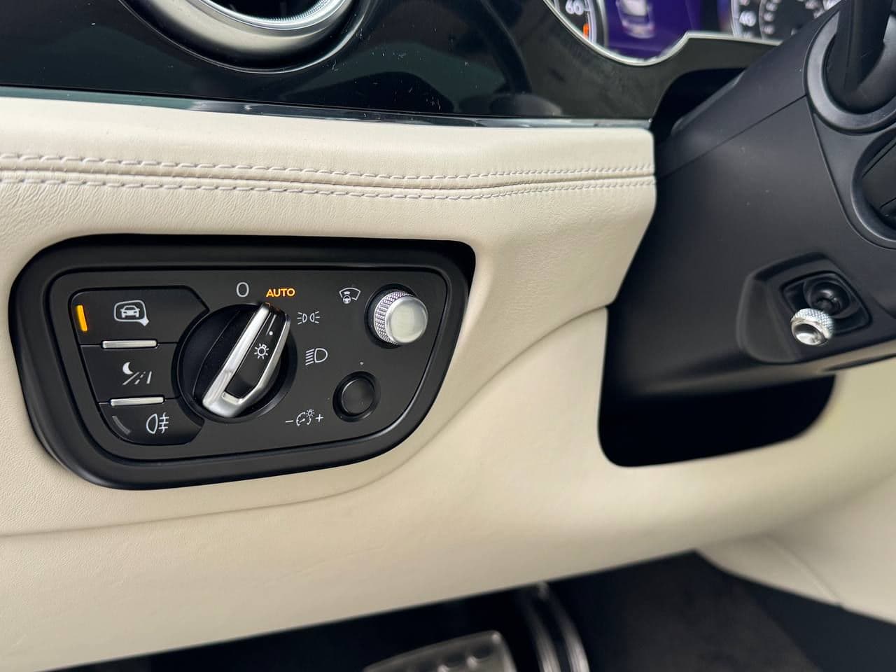 Bentley Bentayga 2019 — Миниатюра 15