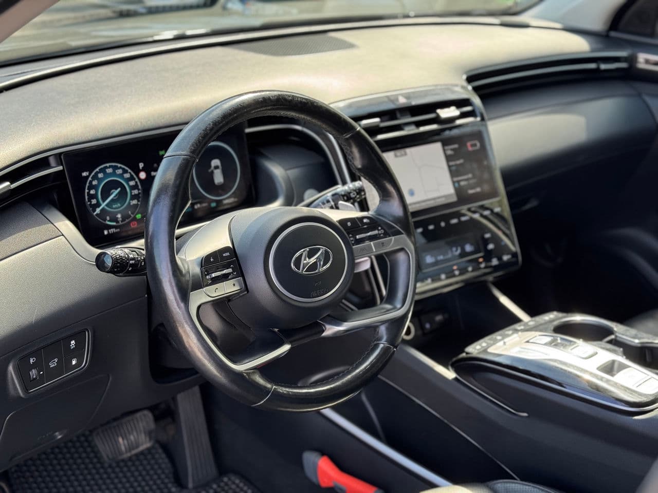 Hyundai Tucson 2022 — Миниатюра 9