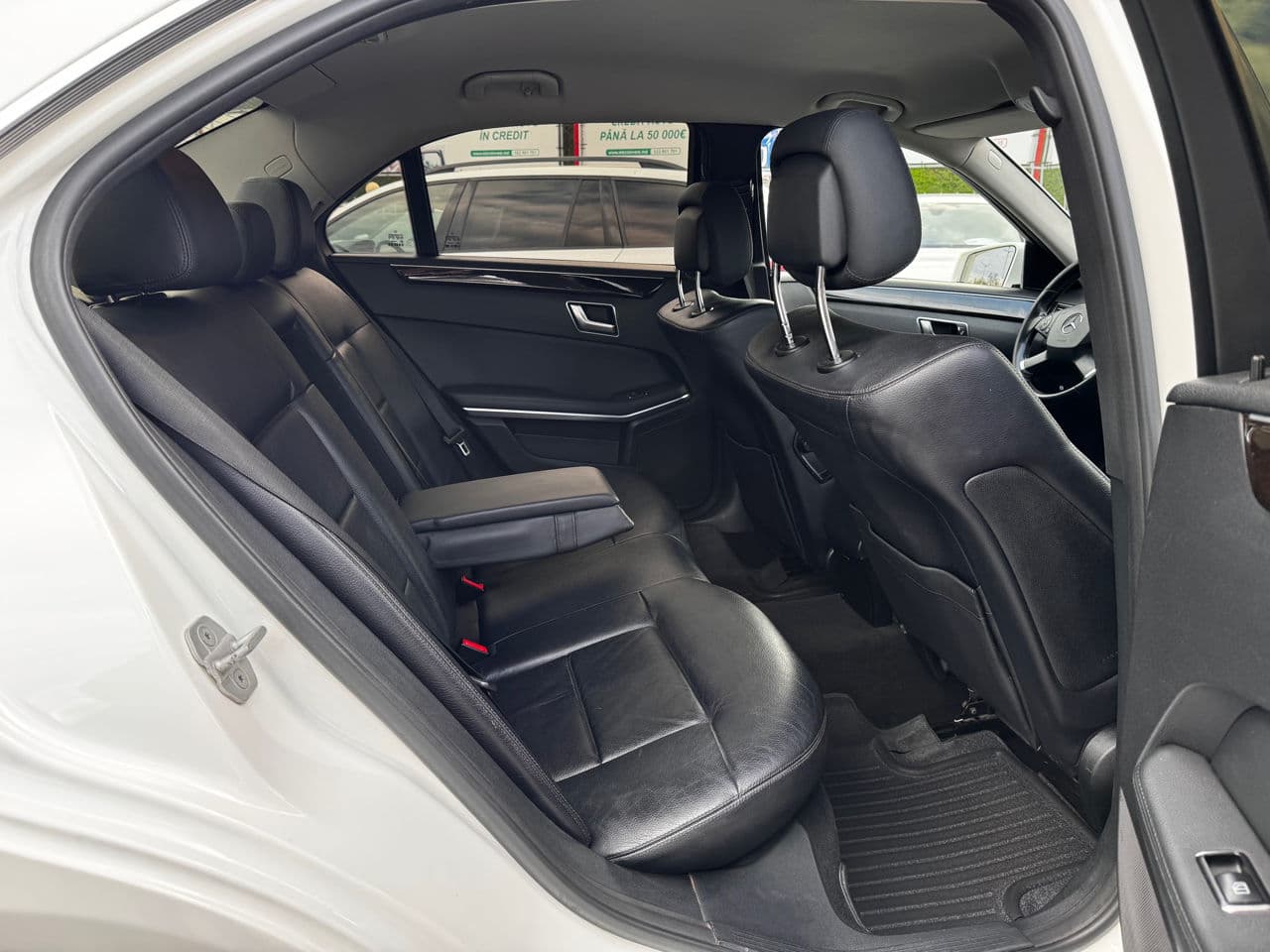Mercedes E 200 2013 — Миниатюра 14