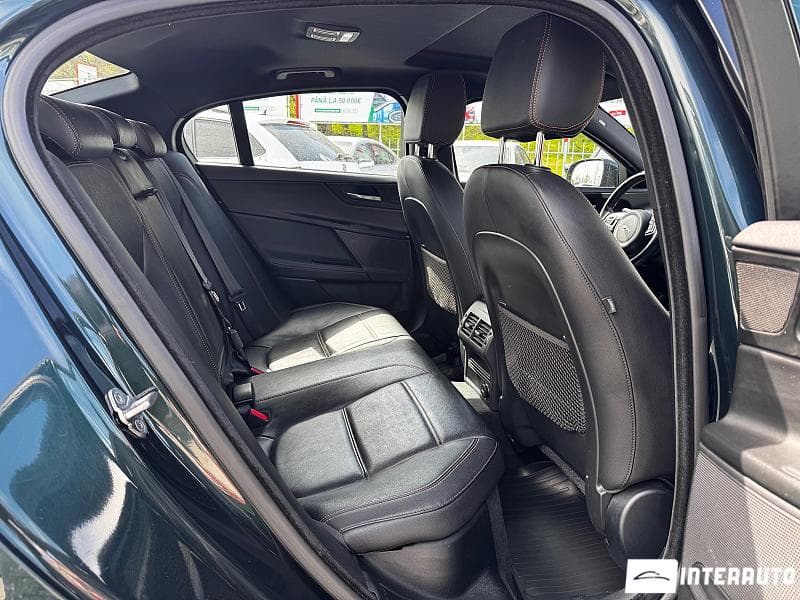 2015 Jaguar XE — Miniatură 18