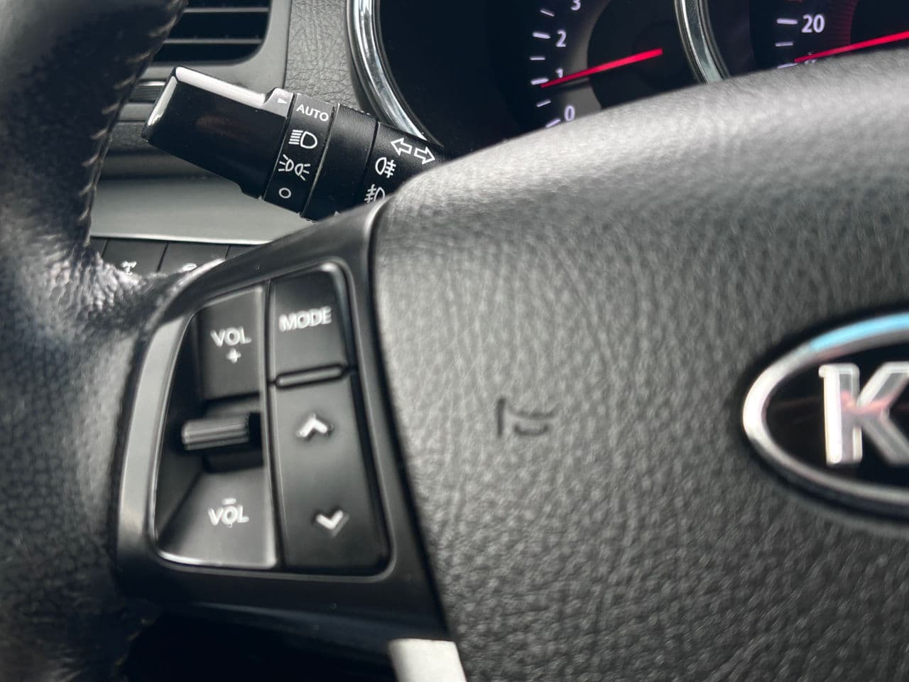 Kia Sorento 2010 — Миниатюра 9