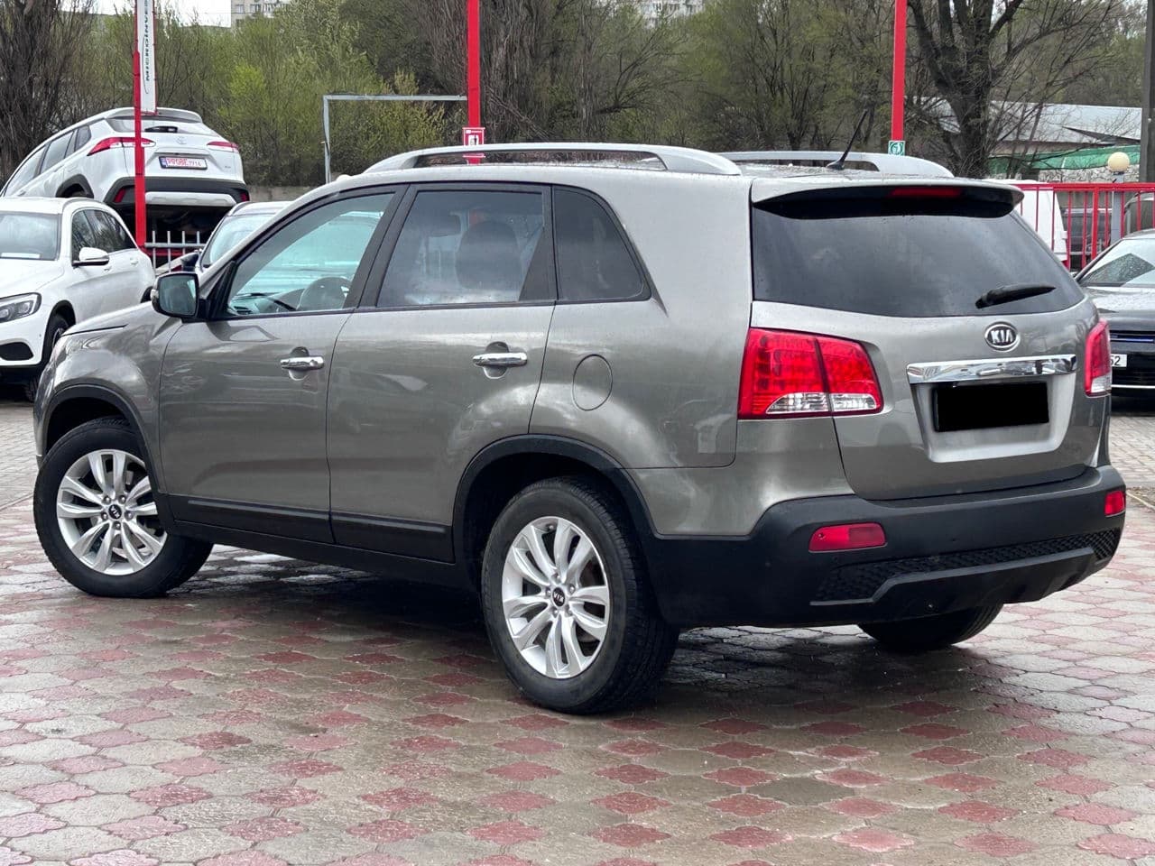 Kia Sorento 2010 — Миниатюра 3