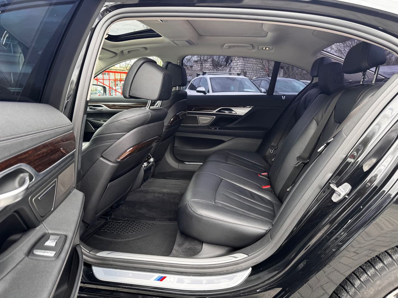 BMW 740 2020 — Миниатюра 22