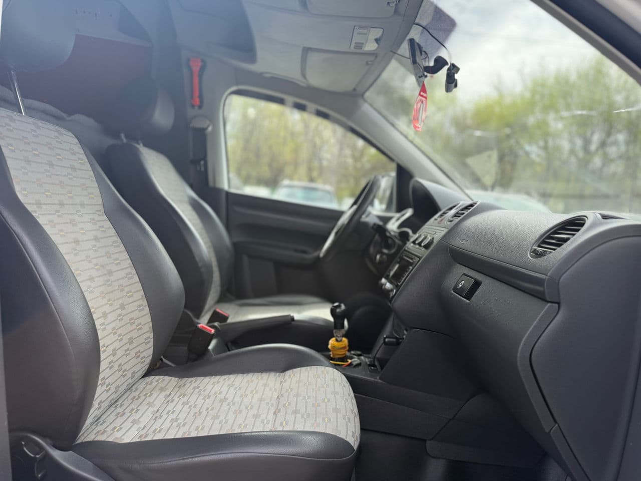Volkswagen Caddy 2011 — Миниатюра 12