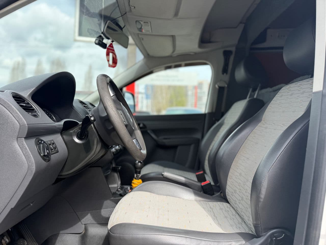 Volkswagen Caddy 2011 — Миниатюра 8