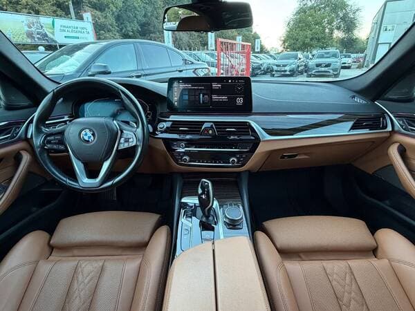 2021 BMW 530e — Miniatură 8