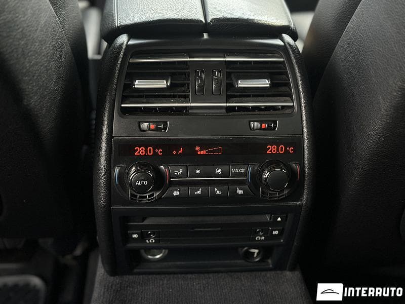 BMW 740 2010 — Миниатюра 22