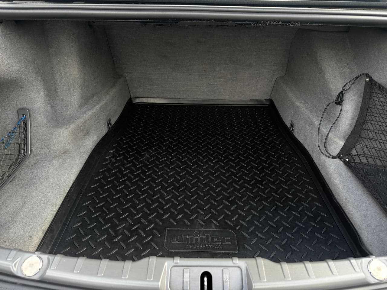 BMW 740 2010 — Миниатюра 23