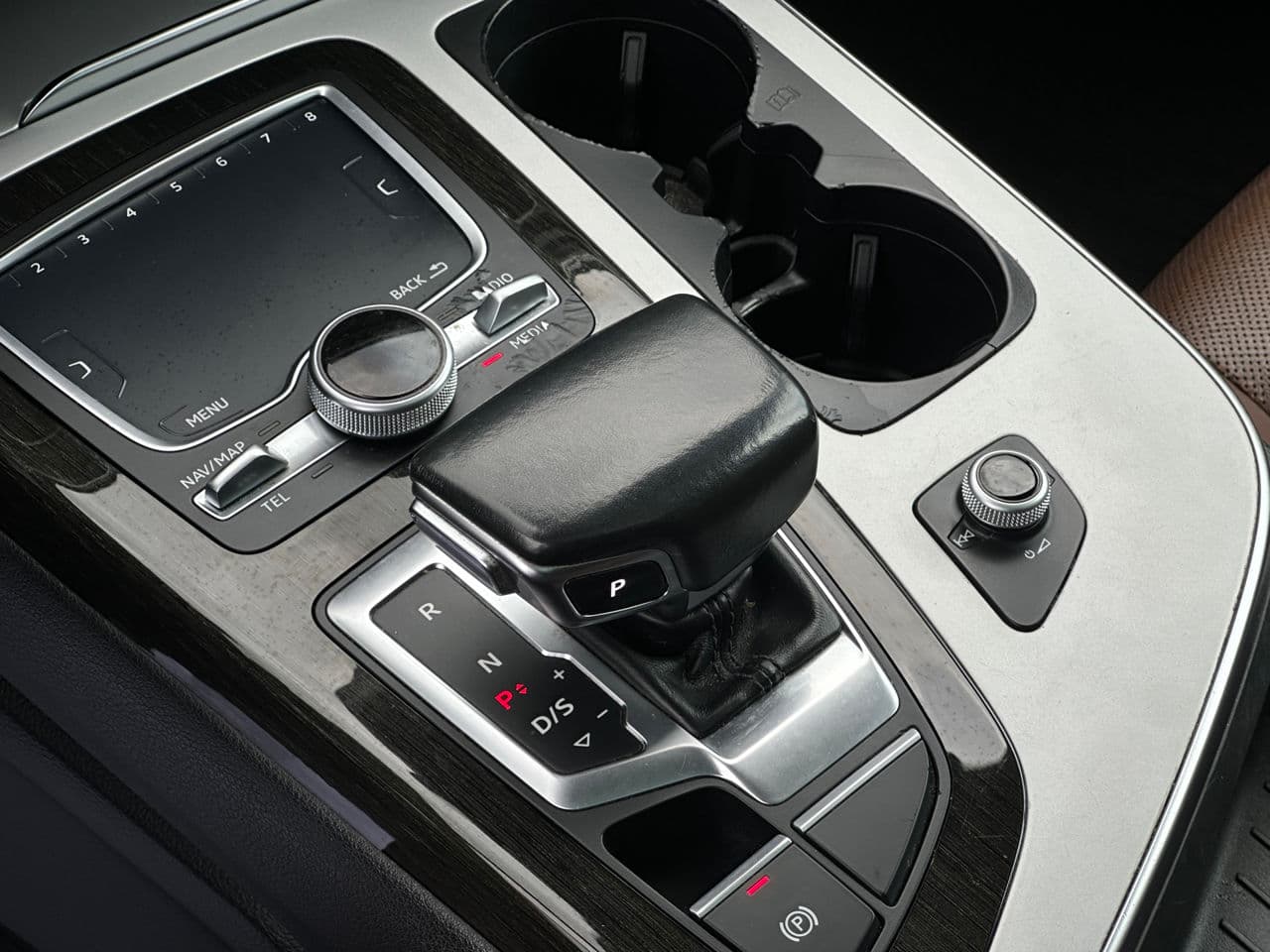 Audi Q7 2018 — Миниатюра 11