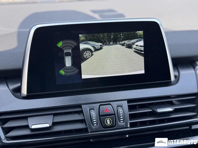 2019 BMW 216d — Miniatură 12