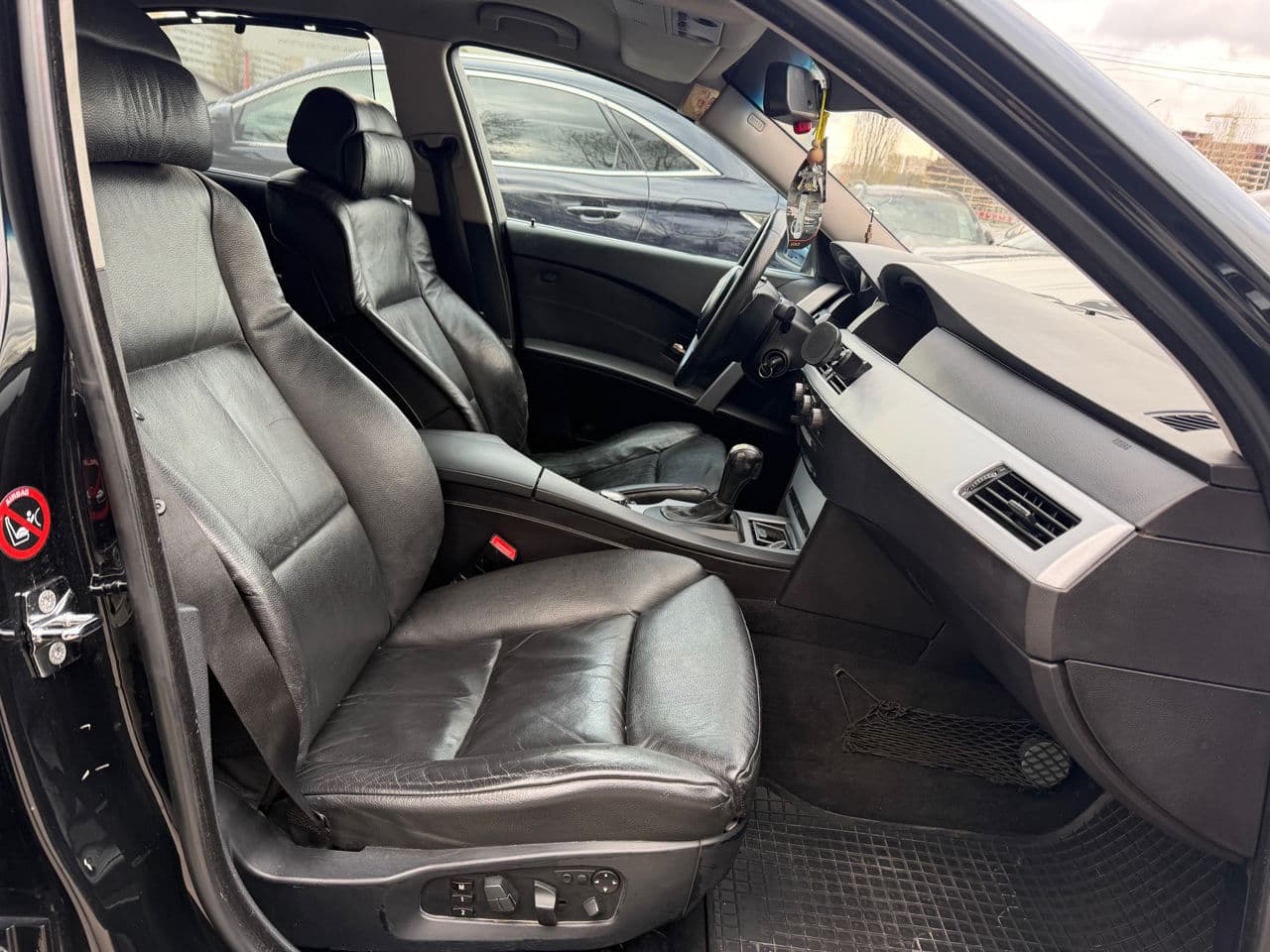 BMW 530 2005 — Миниатюра 16
