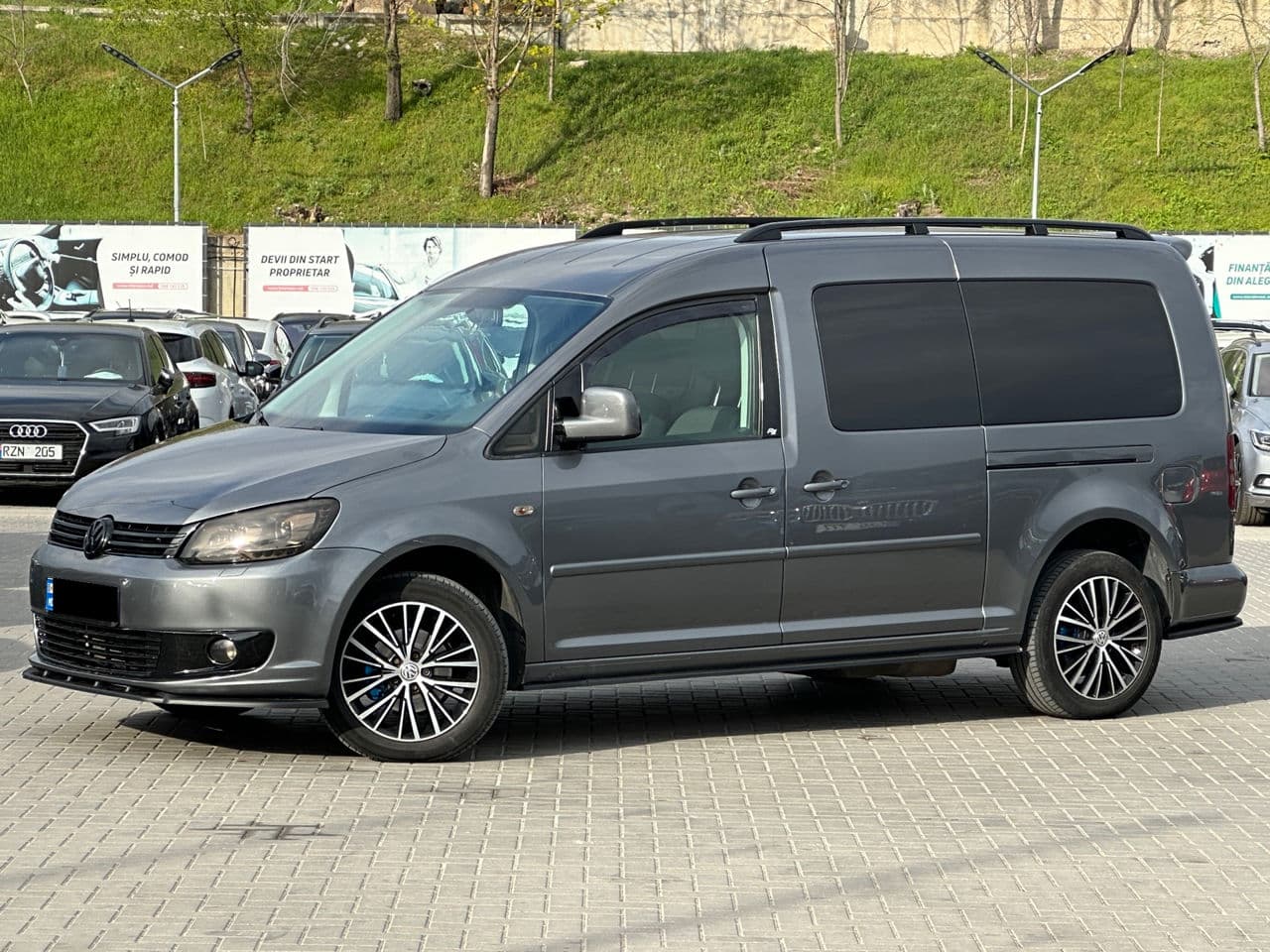 Volkswagen Caddy Maxi 2014 — Миниатюра 2