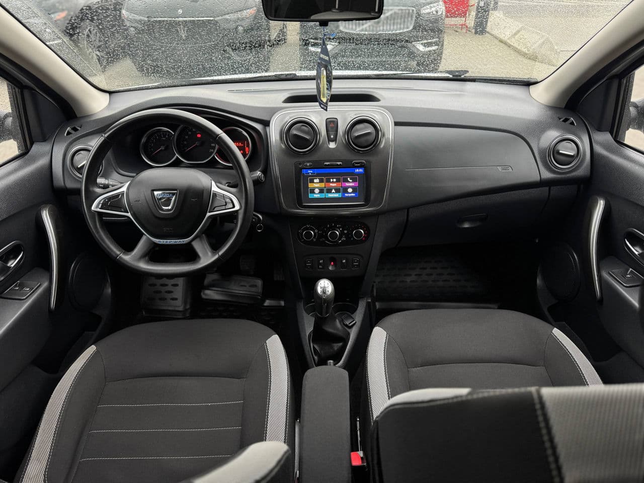 Dacia Sandero Stepway 2017 — Миниатюра 6
