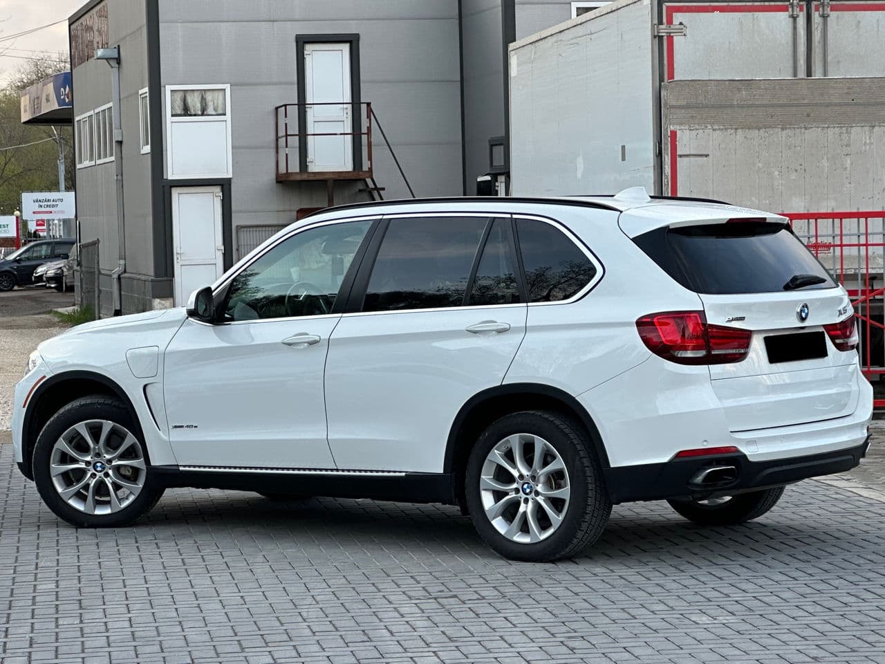 2016 BMW X5 4.0e — Miniatură 4