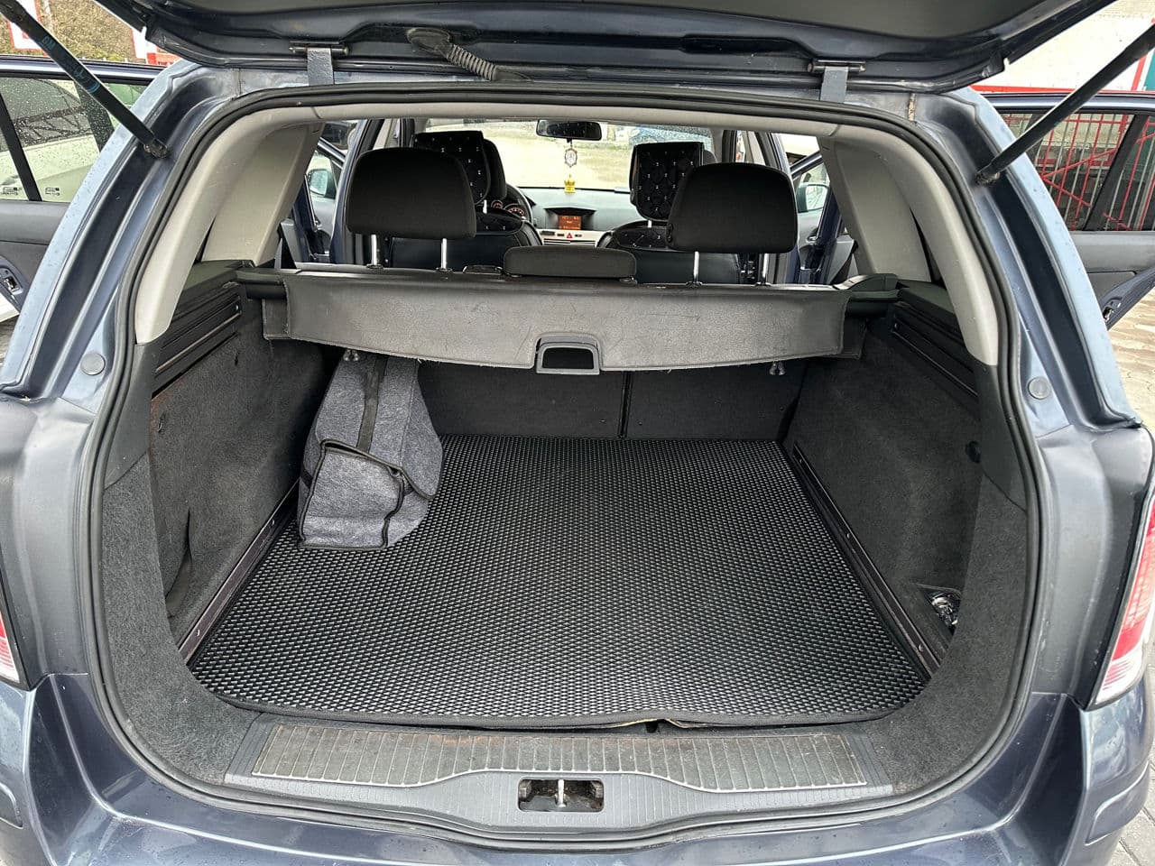 2008 Opel Astra — Miniatură 16