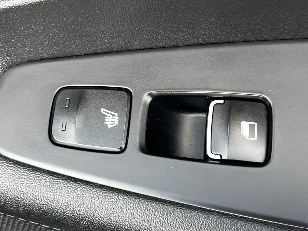 Hyundai Santa Fe 2018 — Миниатюра 16