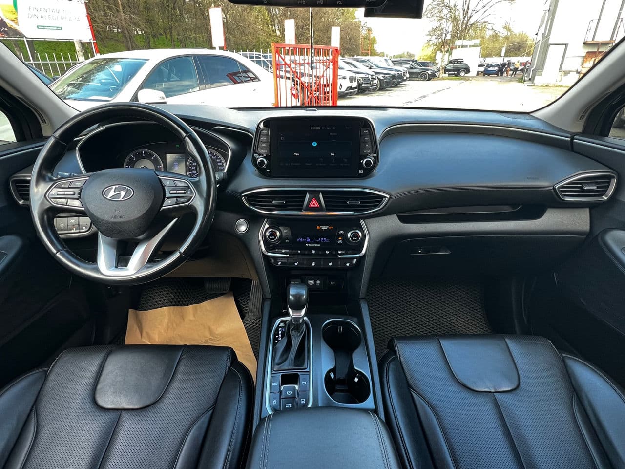 Hyundai Santa Fe 2018 — Миниатюра 8