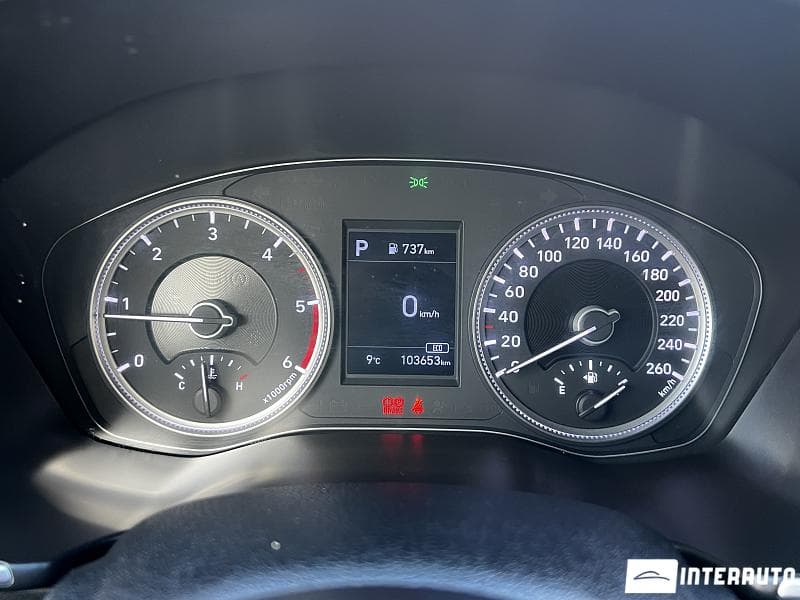 Hyundai Santa Fe 2018 — Миниатюра 9