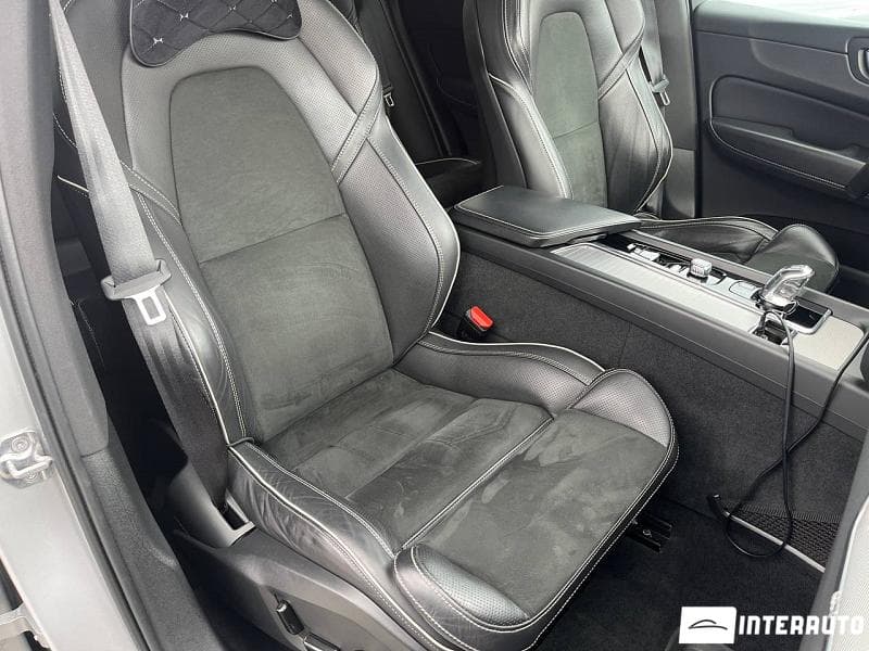 Volvo XC 60 2019 — Миниатюра 7