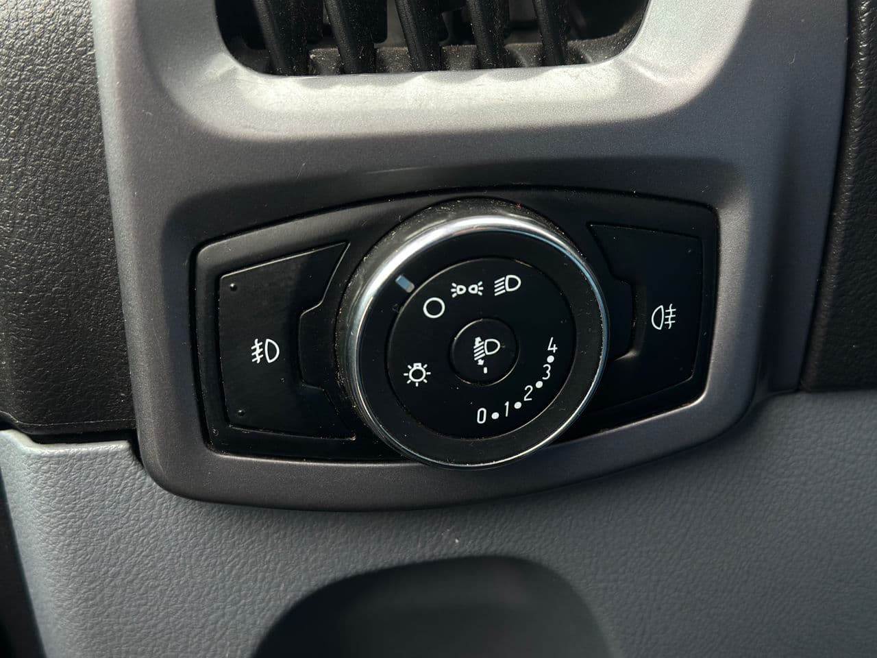 Ford Transit 2014 — Миниатюра 8