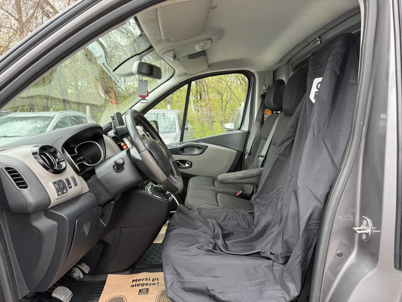 Renault Trafic 2015 — Миниатюра 5