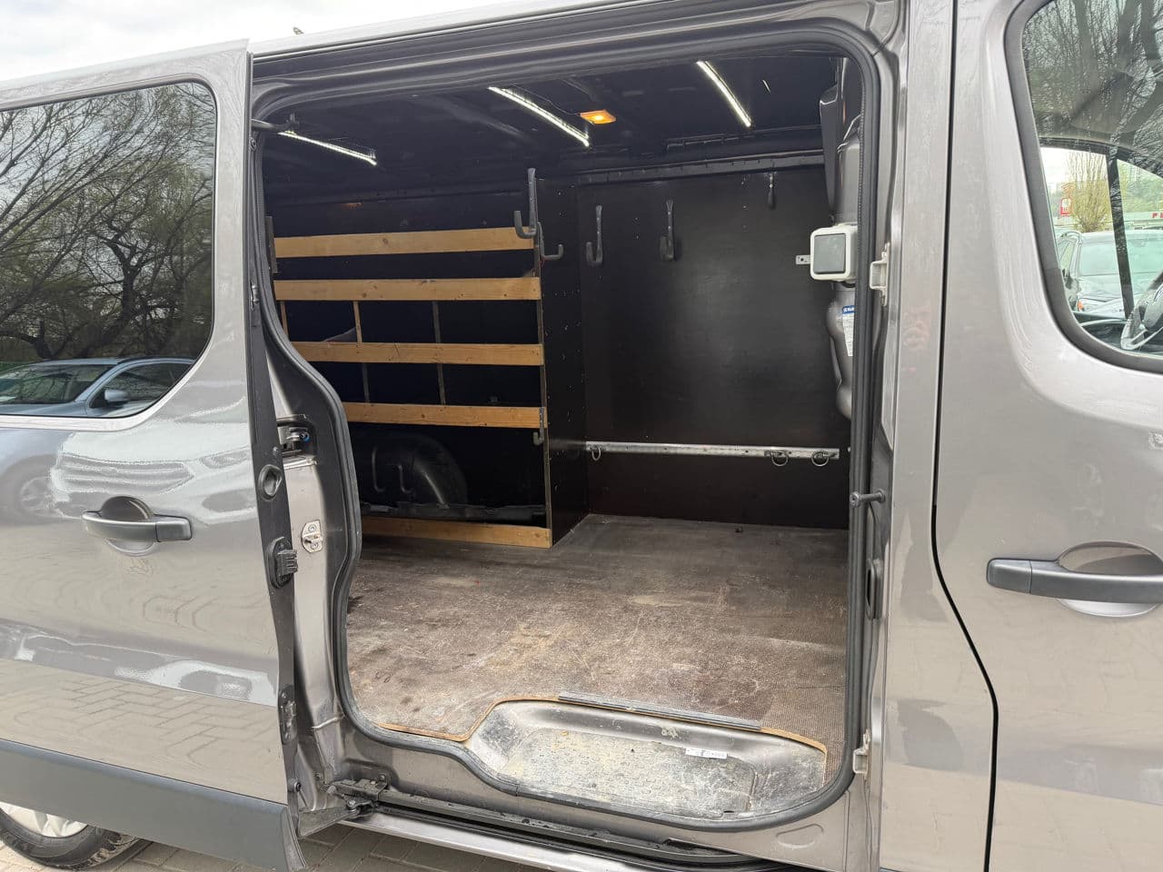 Renault Trafic 2015 — Миниатюра 14