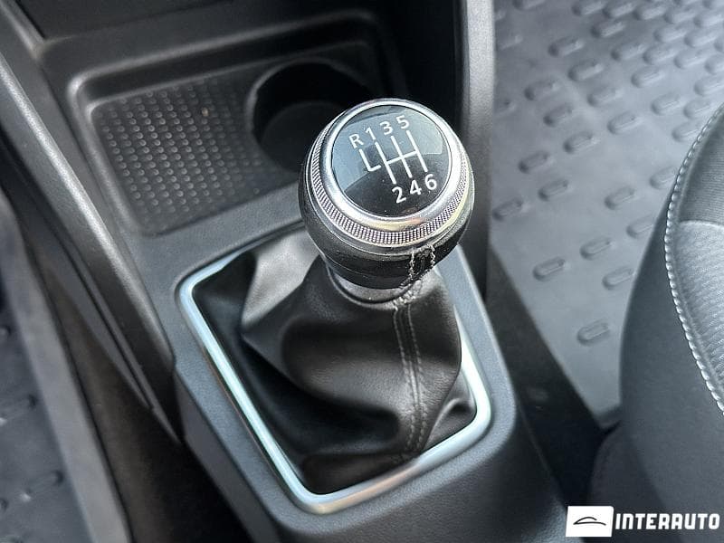 Dacia Duster 2021 — Миниатюра 10