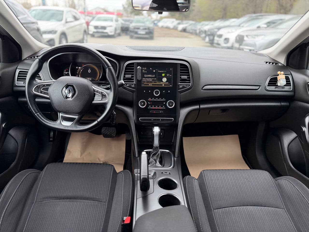 Renault Megane 2018 — Миниатюра 13