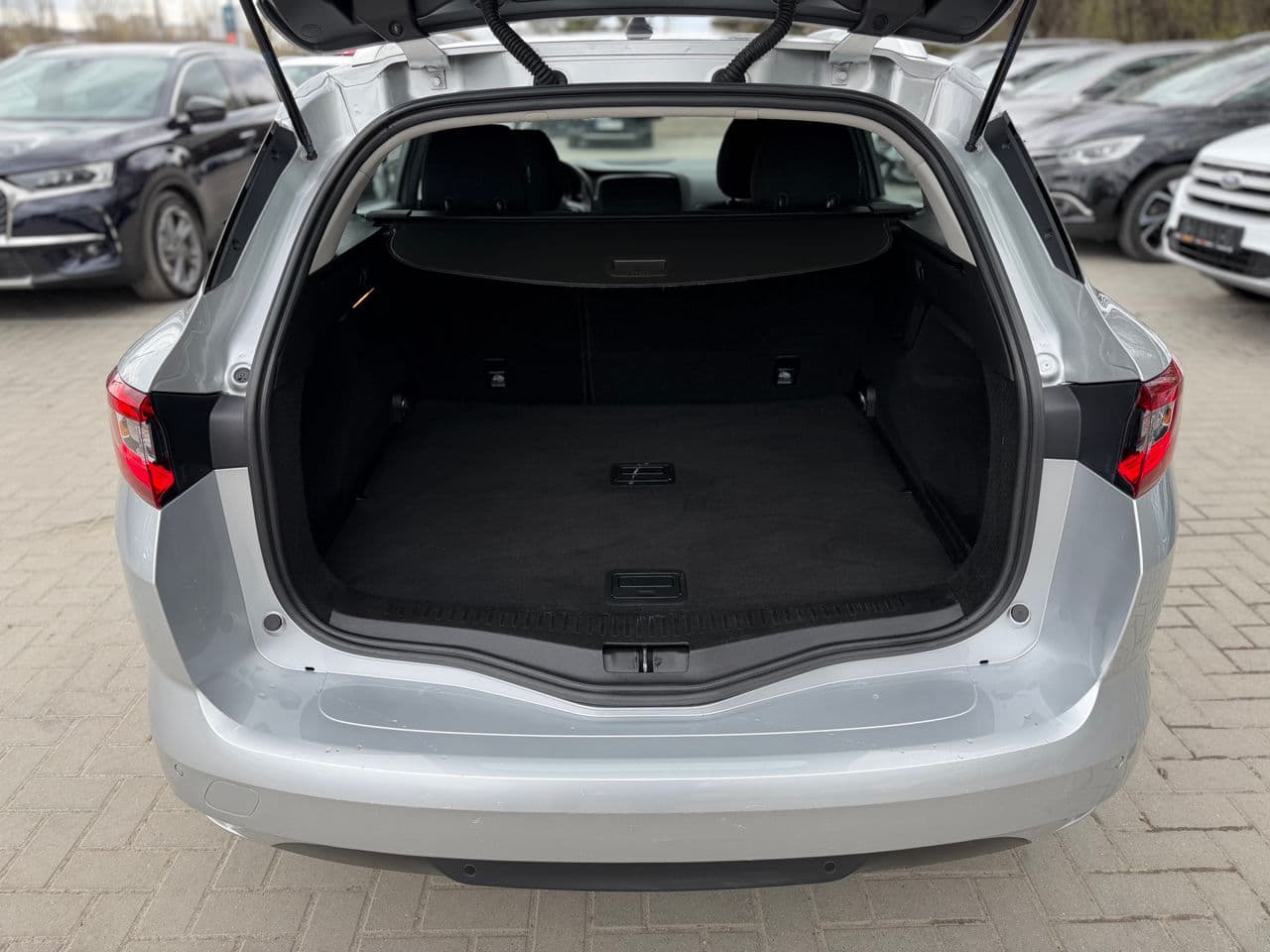 Renault Megane 2018 — Миниатюра 5