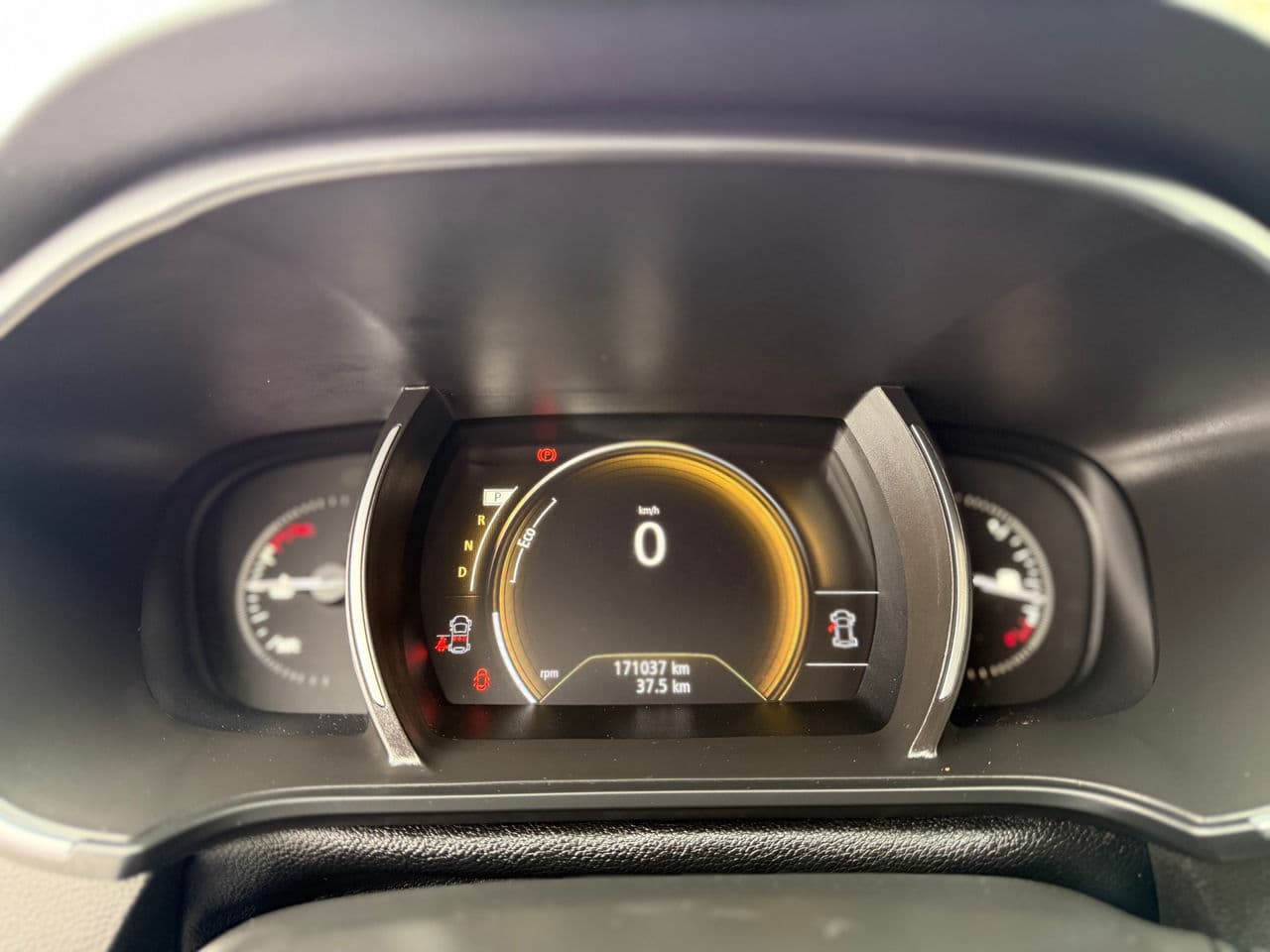Renault Megane 2018 — Миниатюра 10