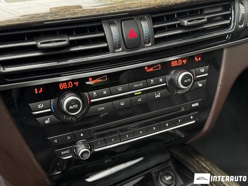 2016 BMW X5 4.0e — Miniatură 18