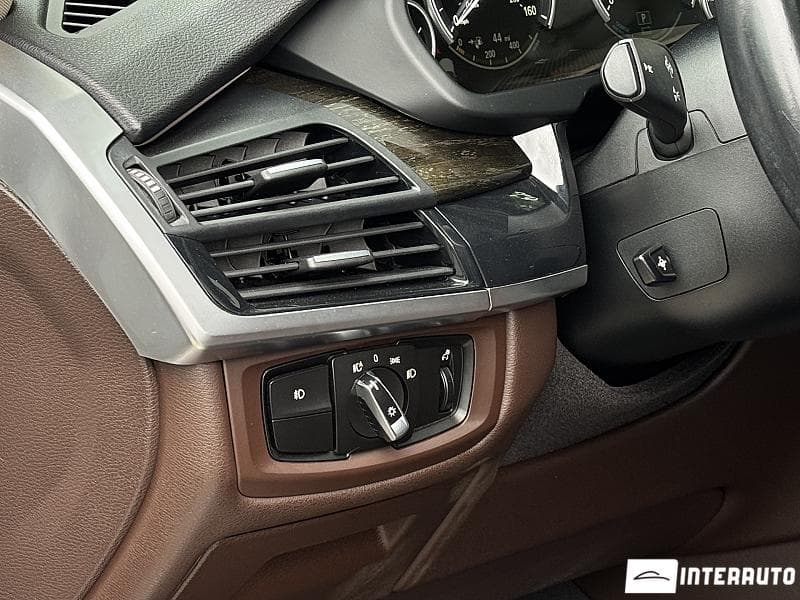 2016 BMW X5 4.0e — Miniatură 13
