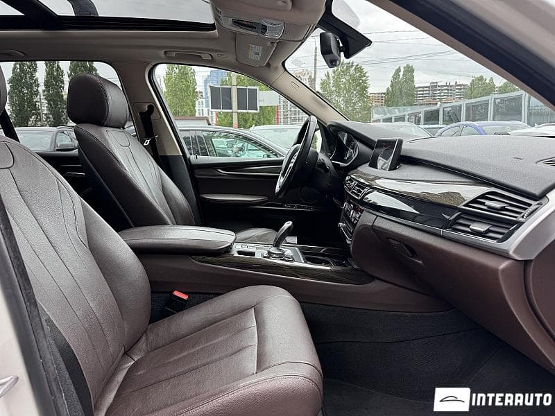 2016 BMW X5 4.0e — Miniatură 24
