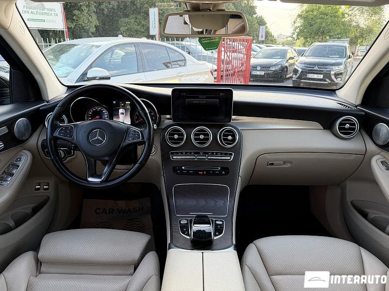 2019 Mercedes GLC 350e — Miniatură 10