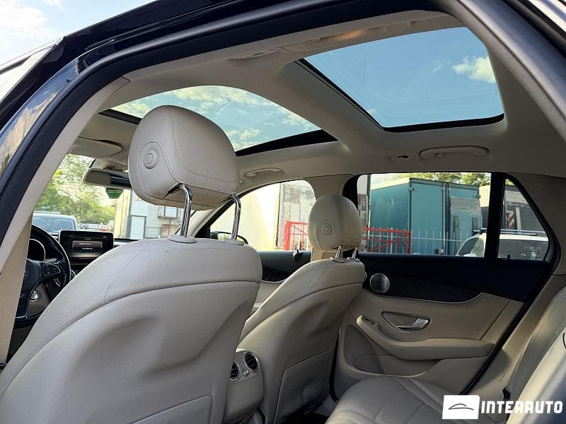 2019 Mercedes GLC 350e — Miniatură 9