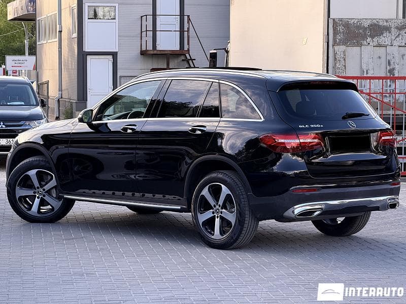 2019 Mercedes GLC 350e — Miniatură 2