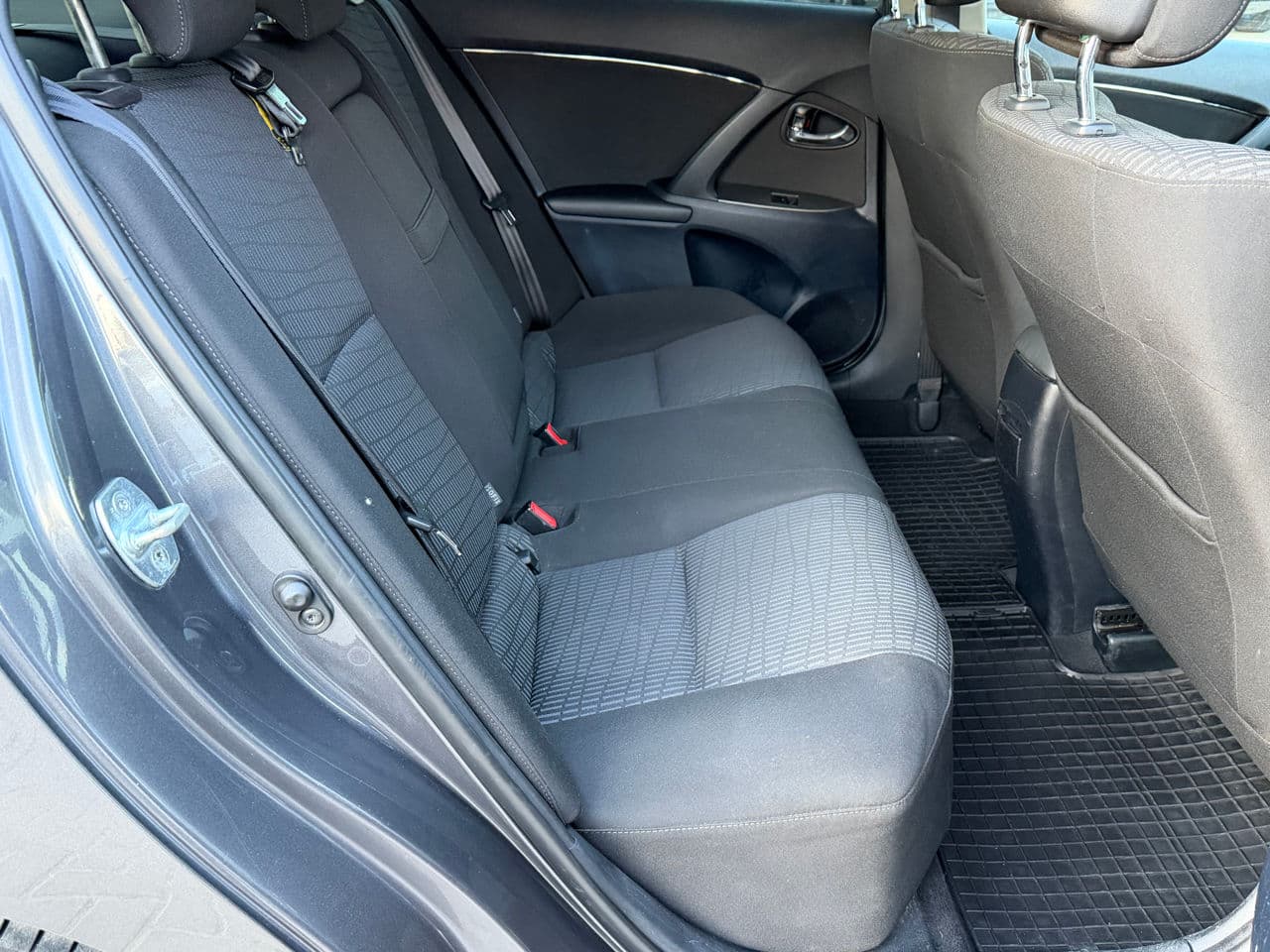 Toyota Avensis 2011 — Миниатюра 16