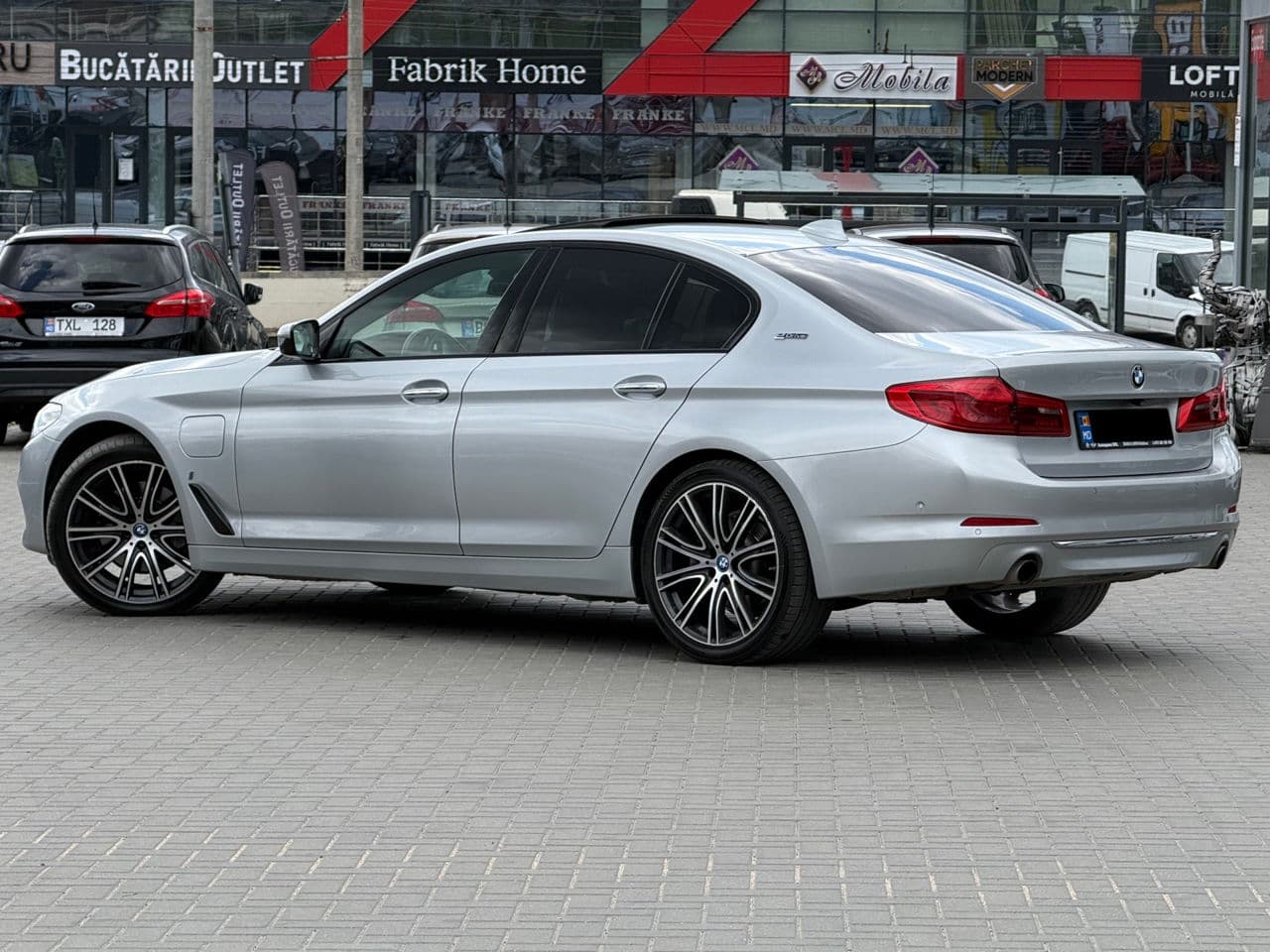 BMW 530e 2017 — Миниатюра 4